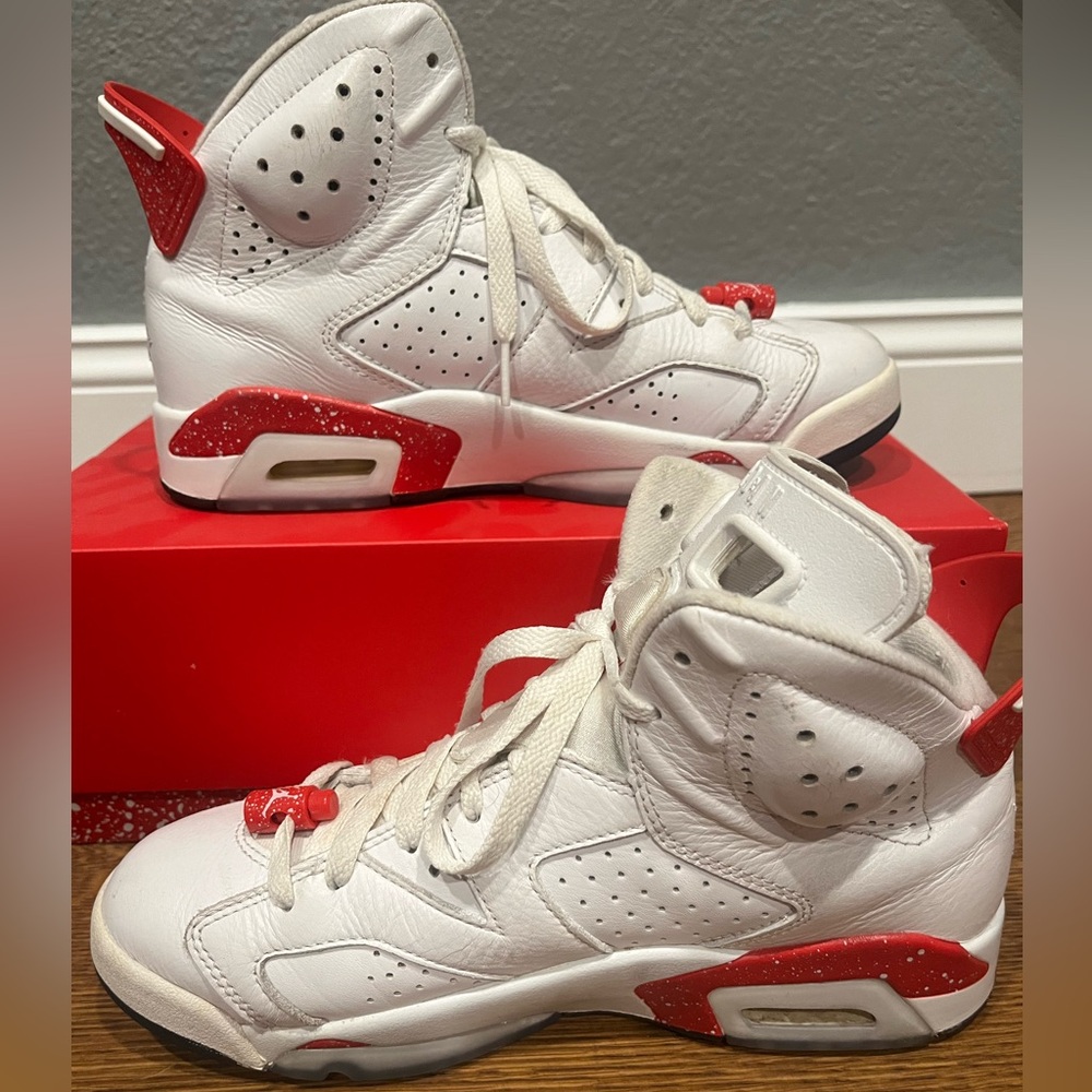Men’s Size 7 Air Jordan 6 Retro ‘Red Oreo’ GOAT Authenticated With Original Box